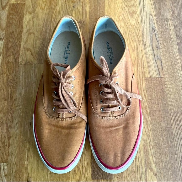 Fred Perry Clarence Canvas Sneaker - Picture 1 of 5